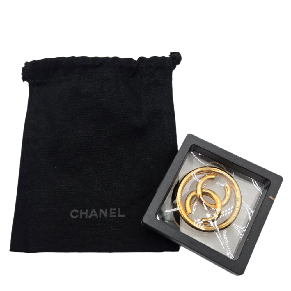 #1 Chanel Coco Mark Gold Interlocking C Brooch - Picture 15 of 15